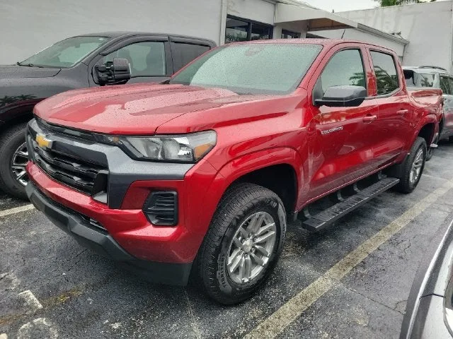 2025 Chevrolet Colorado LT photo 29