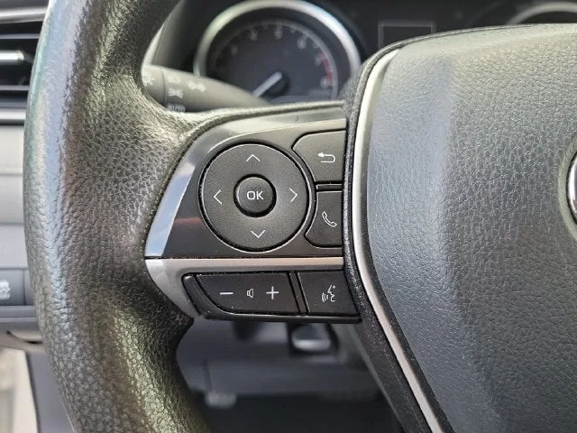 2022 Toyota Camry LE photo 20