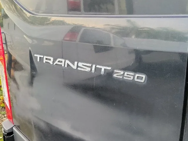 2015 Ford Transit-250 Base photo 5