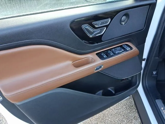 2024 Lincoln Aviator Reserve Premium photo 14
