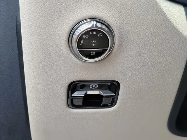 2024 Mercedes-Benz GLC GLC 300 photo 12