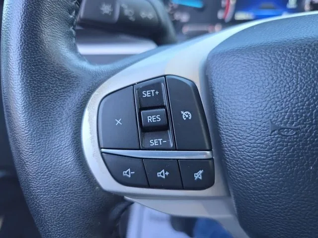2023 Ford Explorer XLT photo 19