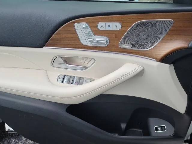 2024 Mercedes-Benz GLS GLS 450 4MATIC® photo 16