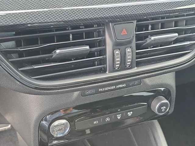 2023 Ford Escape ST-Line Select photo 22