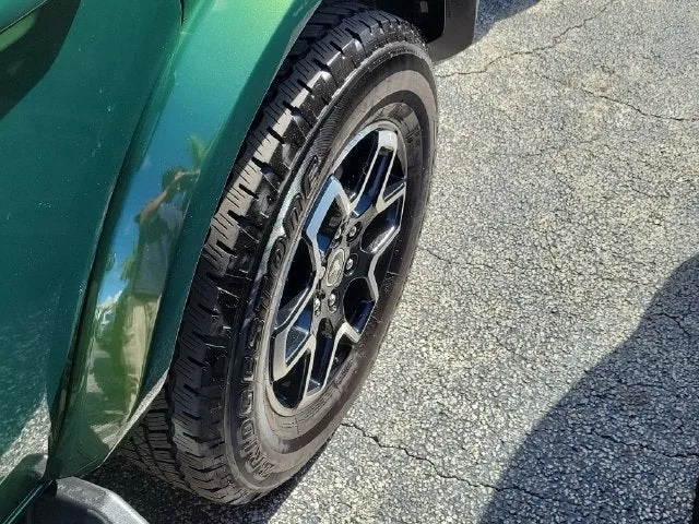 2025 Ford Bronco Outer Banks photo 8