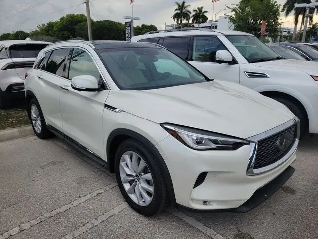 2019 INFINITI QX50 ESSENTIAL photo 16