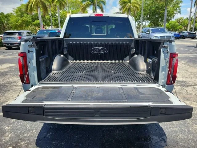 2024 Ford F-150 Lariat photo 7
