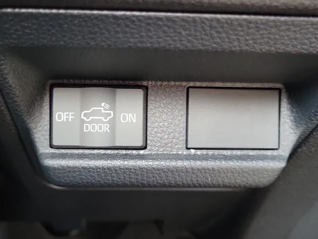2024 Toyota Tacoma TRD Sport photo 14
