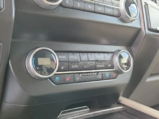 2021 Ford Expedition Limited photo 28