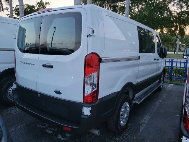 2025 Ford Transit-250 Base photo 3
