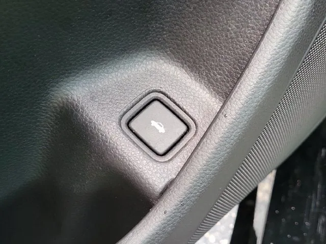 2018 Honda Accord LX photo 14