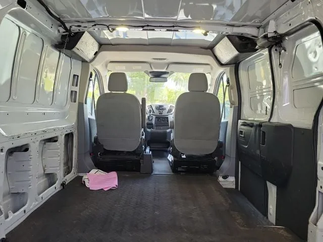 2017 Ford Transit-150 Base photo 7