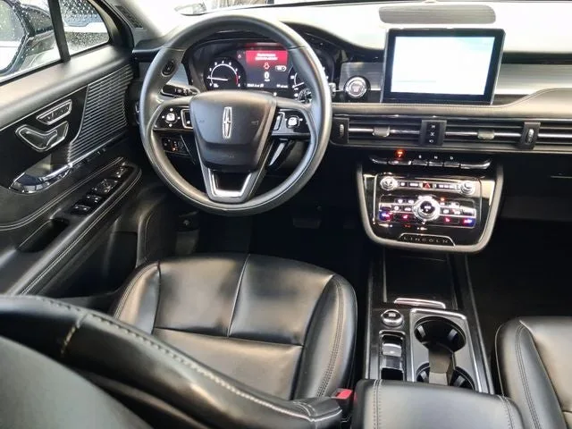 2021 Lincoln Corsair Standard photo 8