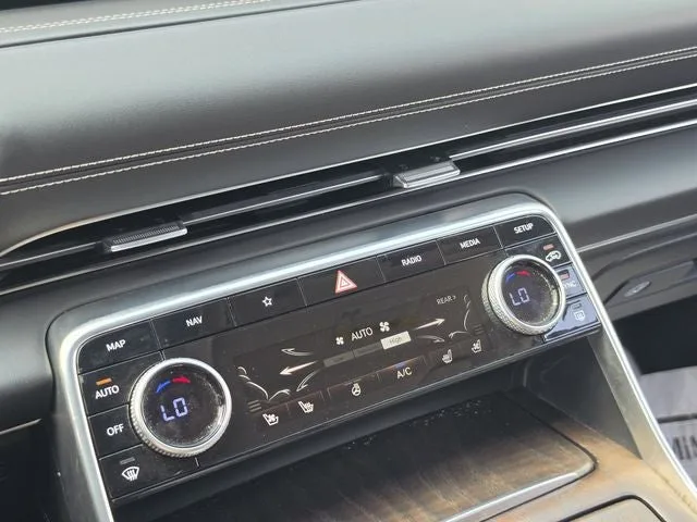 2022 Genesis GV80 2.5T photo 23