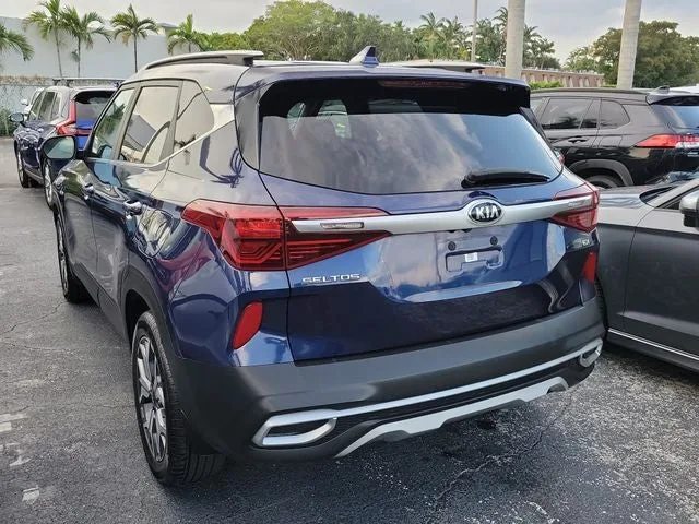 2021 Kia Seltos EX photo 4