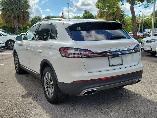 2023 Lincoln Nautilus Standard photo 4