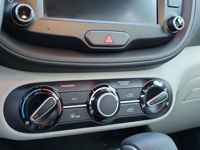 2023 Kia Soul LX photo 22