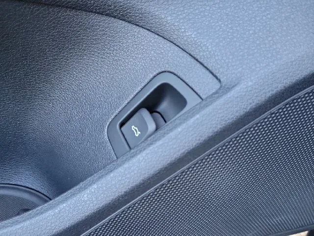 2020 Audi A3 2.0T Premium FrontTrak photo 17