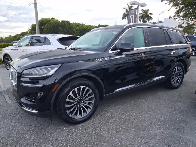 2023 Lincoln Aviator Reserve Premium photo 2