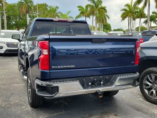 2020 Chevrolet Silverado 1500 LT photo 4