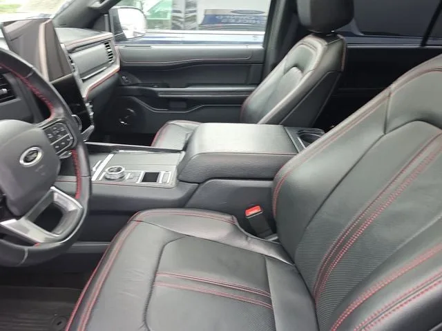 2022 Ford Expedition Limited photo 21