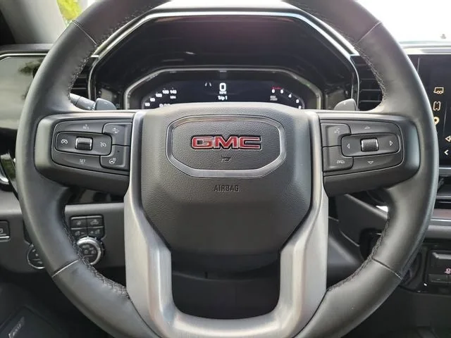 2023 GMC Sierra 1500 SLT photo 20