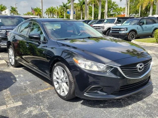 2017 Mazda Mazda6 Touring photo 2