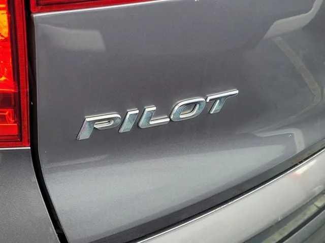 2017 Honda Pilot EX-L photo 5