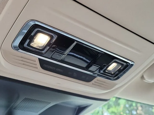 2022 Lincoln Corsair Standard photo 30