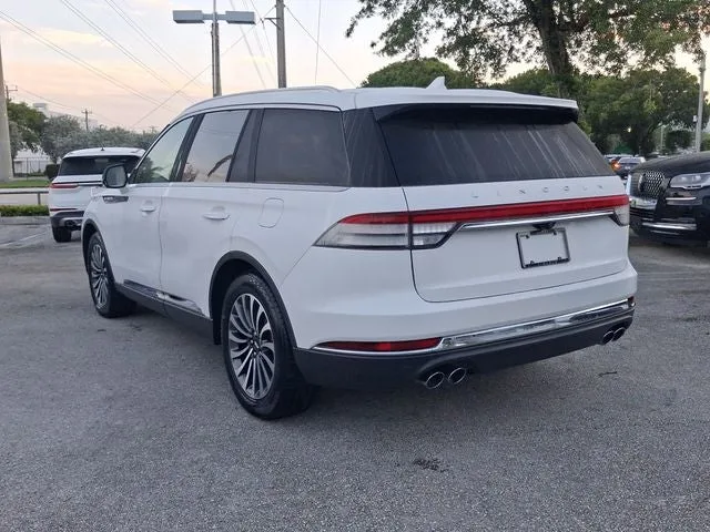 2021 Lincoln Aviator Reserve Premium photo 3