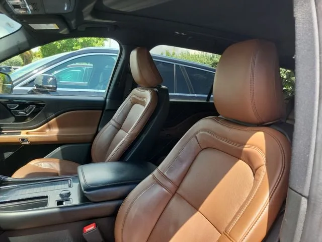 2023 Lincoln Aviator Reserve Premium photo 10