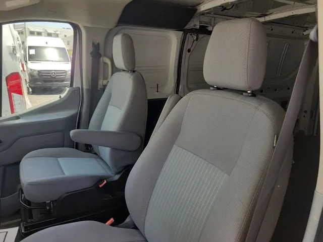 2017 Ford Transit-150 Base photo 17