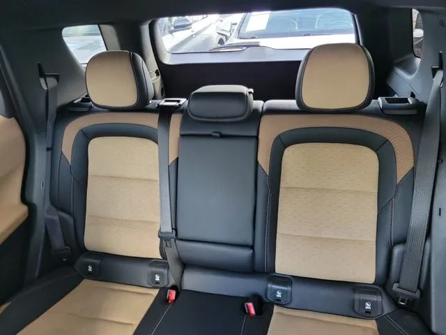 2025 Chevrolet Equinox ACTIV photo 11