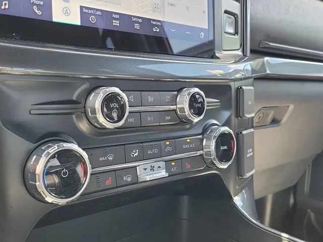 2023 Ford F-150 Tremor photo 29