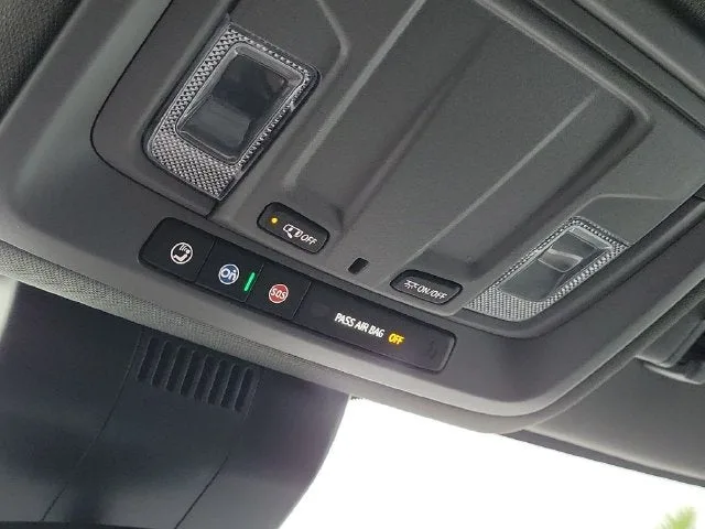 2025 Chevrolet Silverado 1500 RST photo 29