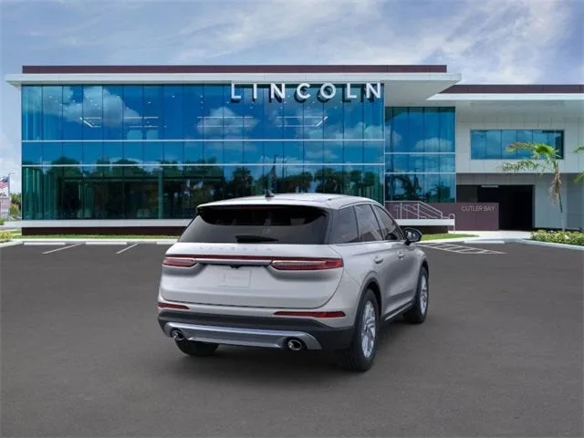 2024 Lincoln Corsair Premiere photo 8