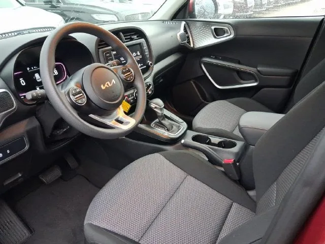 2023 Kia Soul LX photo 11
