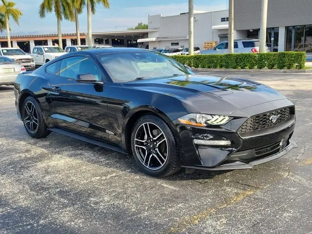 2022 Ford Mustang EcoBoost Premium photo 2