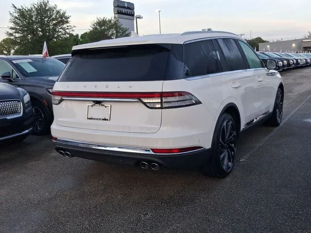 2020 Lincoln Aviator Reserve Premium photo 4