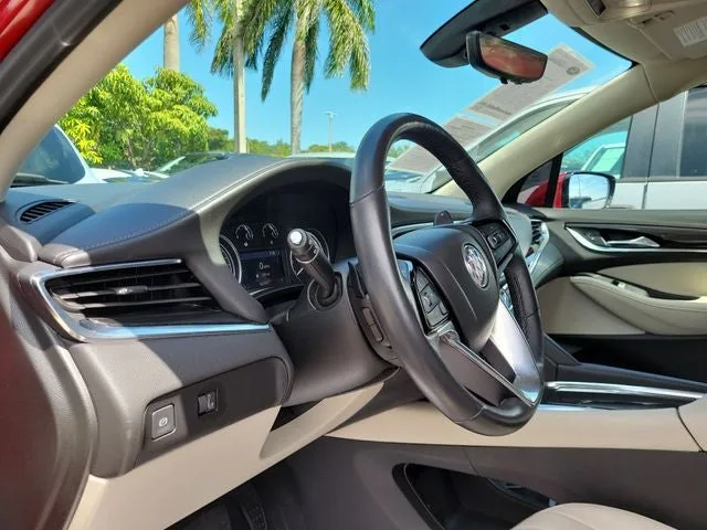 2022 Buick Enclave Essence photo 8