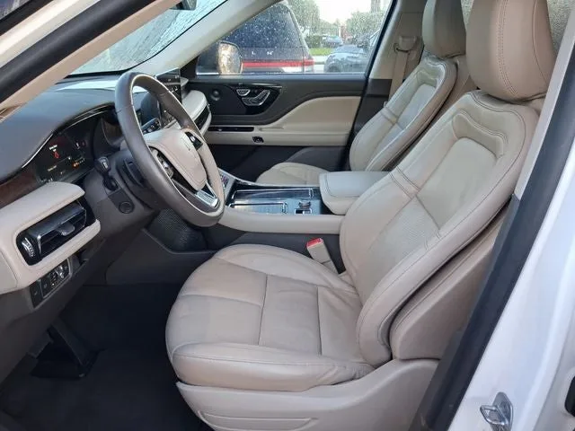 2022 Lincoln Aviator Reserve Premium photo 12