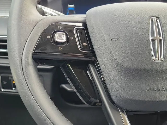 2024 Lincoln Corsair Premiere photo 22
