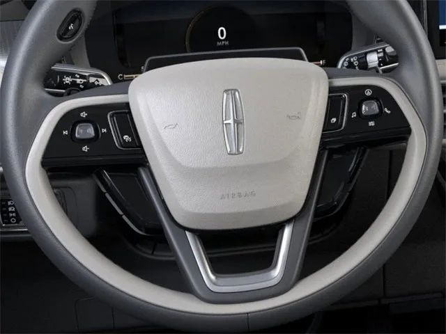 2025 Lincoln Corsair Premiere photo 12