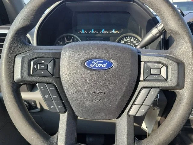 2019 Ford F-150 XLT photo 21