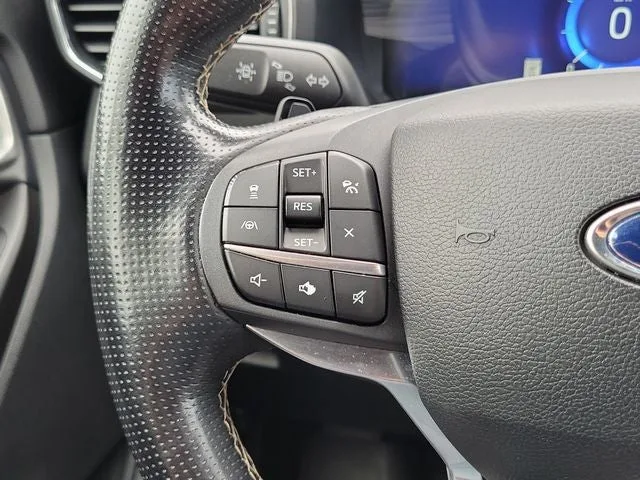 2020 Ford Explorer ST photo 21