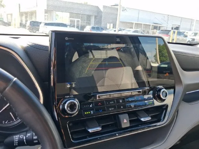 2021 Toyota Highlander Limited photo 22
