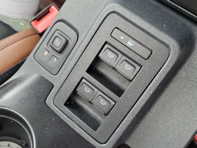 2023 Ford Bronco Outer Banks photo 31