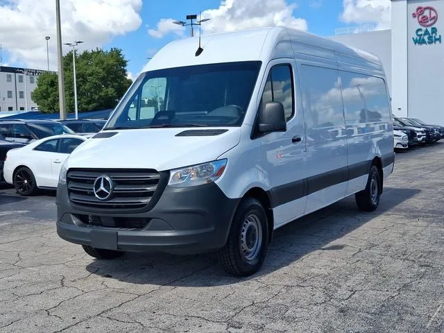 2025 Mercedes-Benz Sprinter 2500 Cargo 170 WB High Roof photo 2