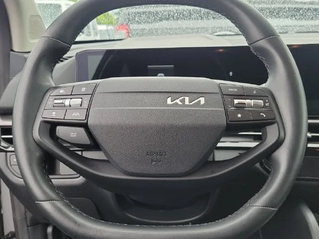 2026 Kia Sportage EX photo 18