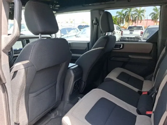 2022 Ford Bronco Big Bend photo 5